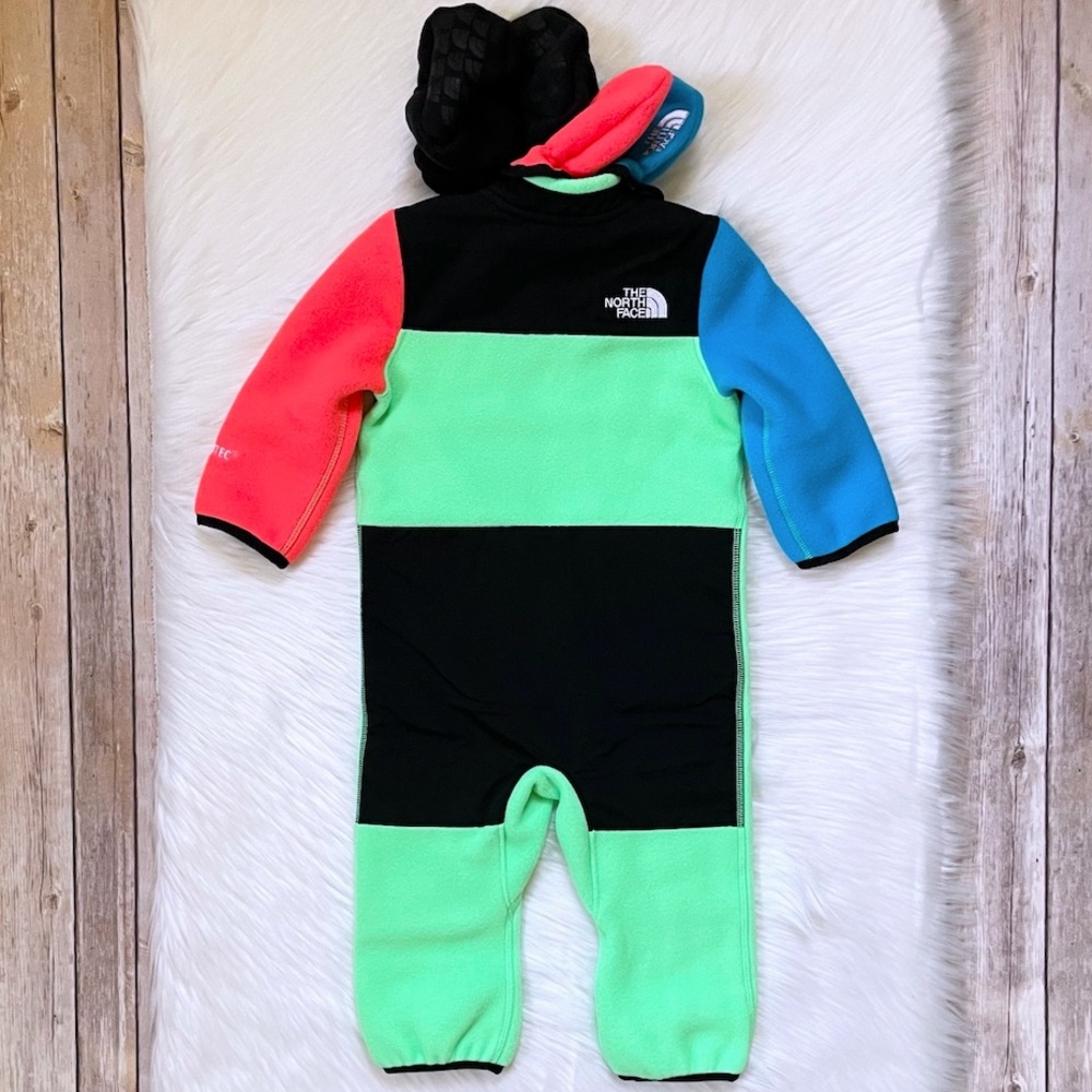 The North Face Baby Denali One-Piece Set With Mittens And Booties - Picture 5 of 10